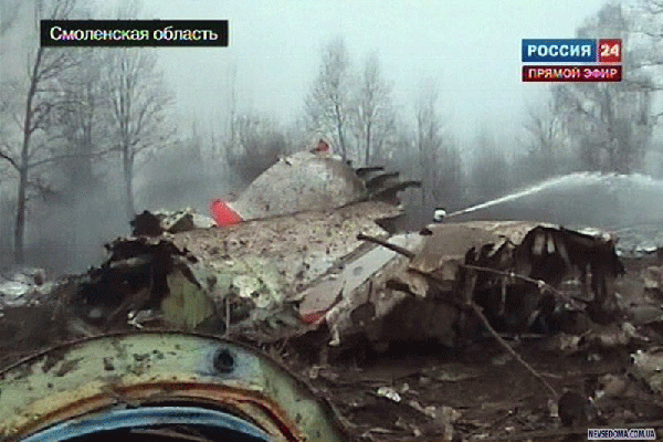 Место аварии самолёта президента Польши Леха Качиньского.